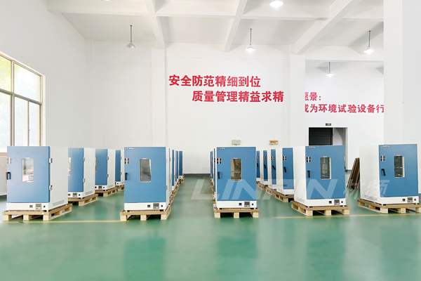 高温试验箱在产品检测中的关键作用